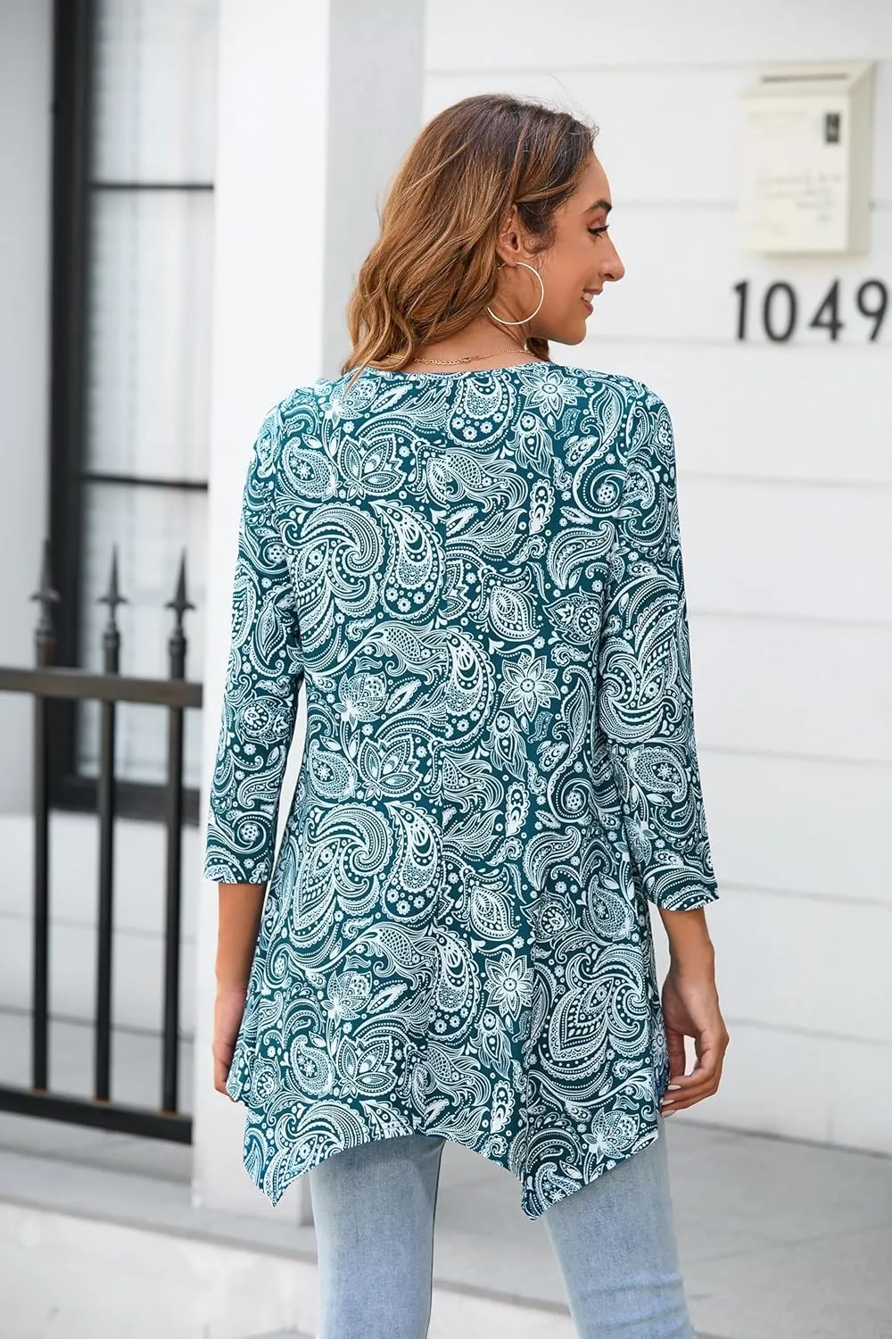 ENMAIN Tunic Tops for Women 3/4 Sleeve Plus Size Women's Tunics Loose Fit Floral Swing Flare Ladies Blouse for Leggings