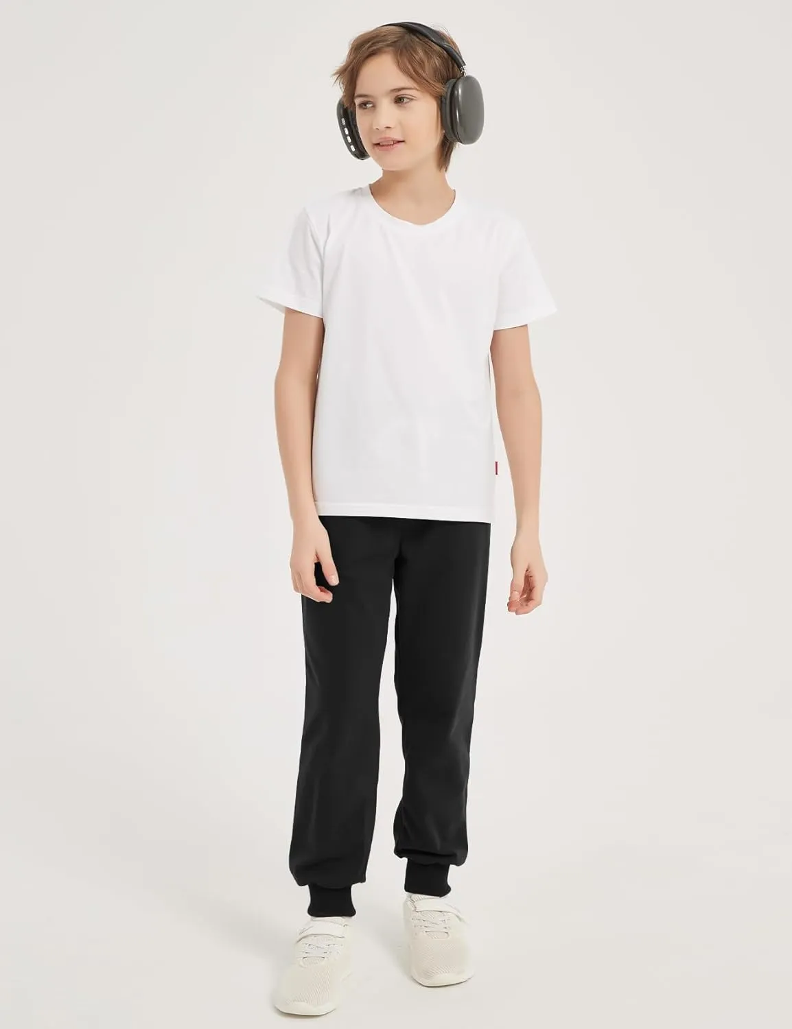 Flygo 3 Pack Boys Sweatpants Kids Active Joggers Athletic Casual Basic Pull On Pants with Pockets Drawstring